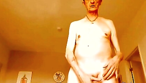 Ima and the perfect sexy cleaning