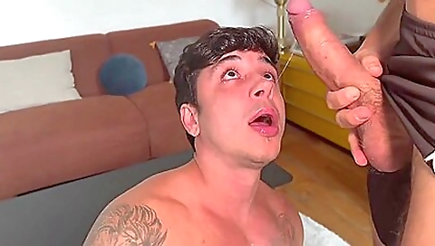 Mas squeals with a toy in her pussy